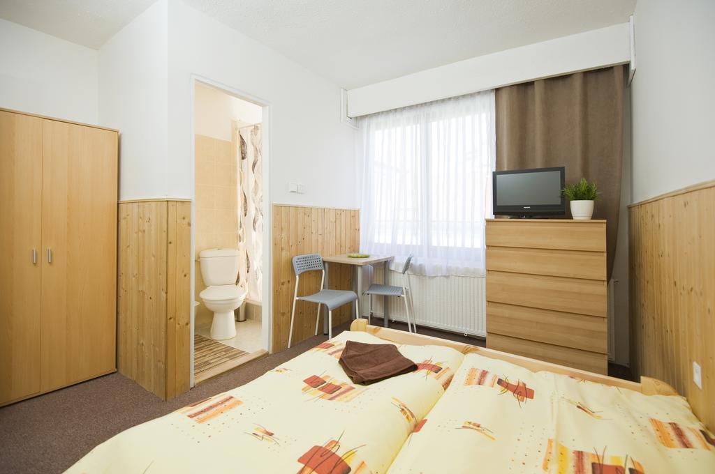 Penzion Ostrava-Levne Ubytovani Exteriér fotografie